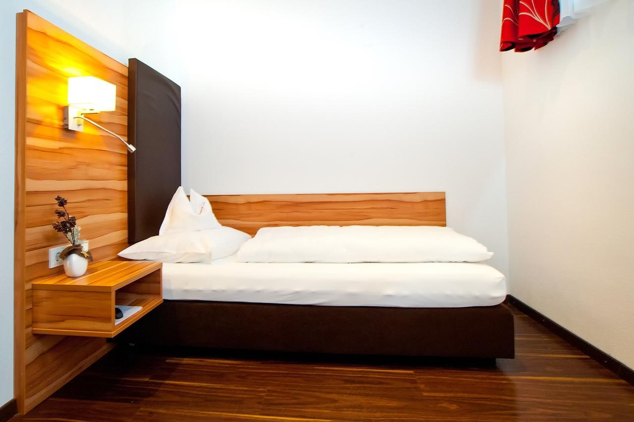 Hotel-Renner Buchbach Habitación foto